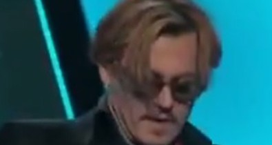 Ennyire részeg Johnny Depp, vagy csak jó színész?
