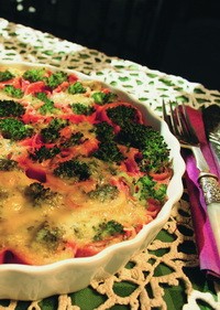 Céklás palacsintatekercsek fűszeres brokkolimártással - Plitz Zoltán András