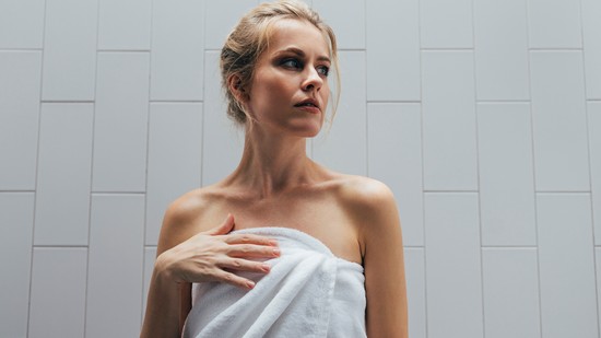 Te meddig használsz egy törölközőt? A bőrgyógyászok válasza valószínűleg ijesztő, de annál tanulságosabb lesz számodra