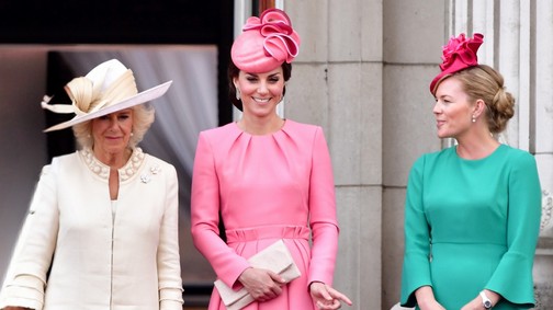 Kizárólag a királyi család viselhette ezt a színt, mindenki másnak tilos volt: gondoltad volna?