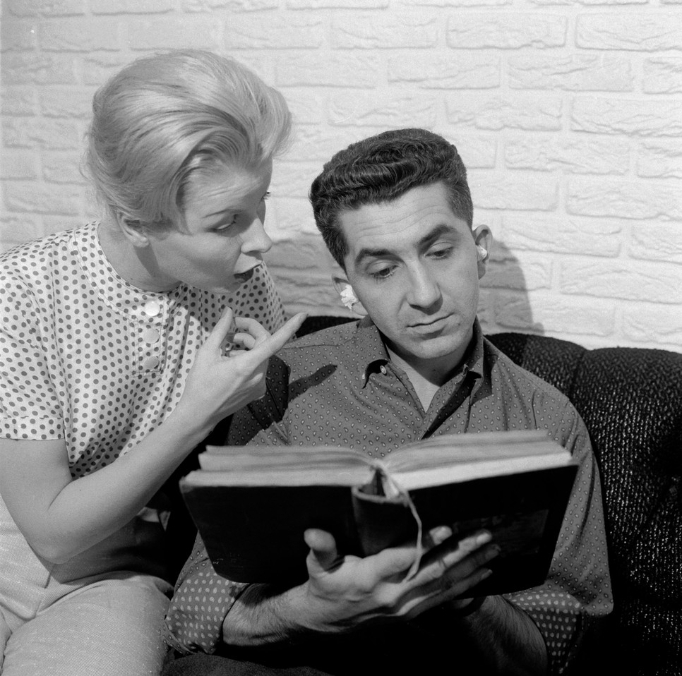 A feldolgozatlan traumák és a nem megfelelő önismeret következménye lehet a projekció is