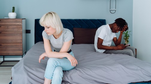 A párom másokat lájkol Instagramon, ez már megcsalásnak számít? A szakértő válaszol