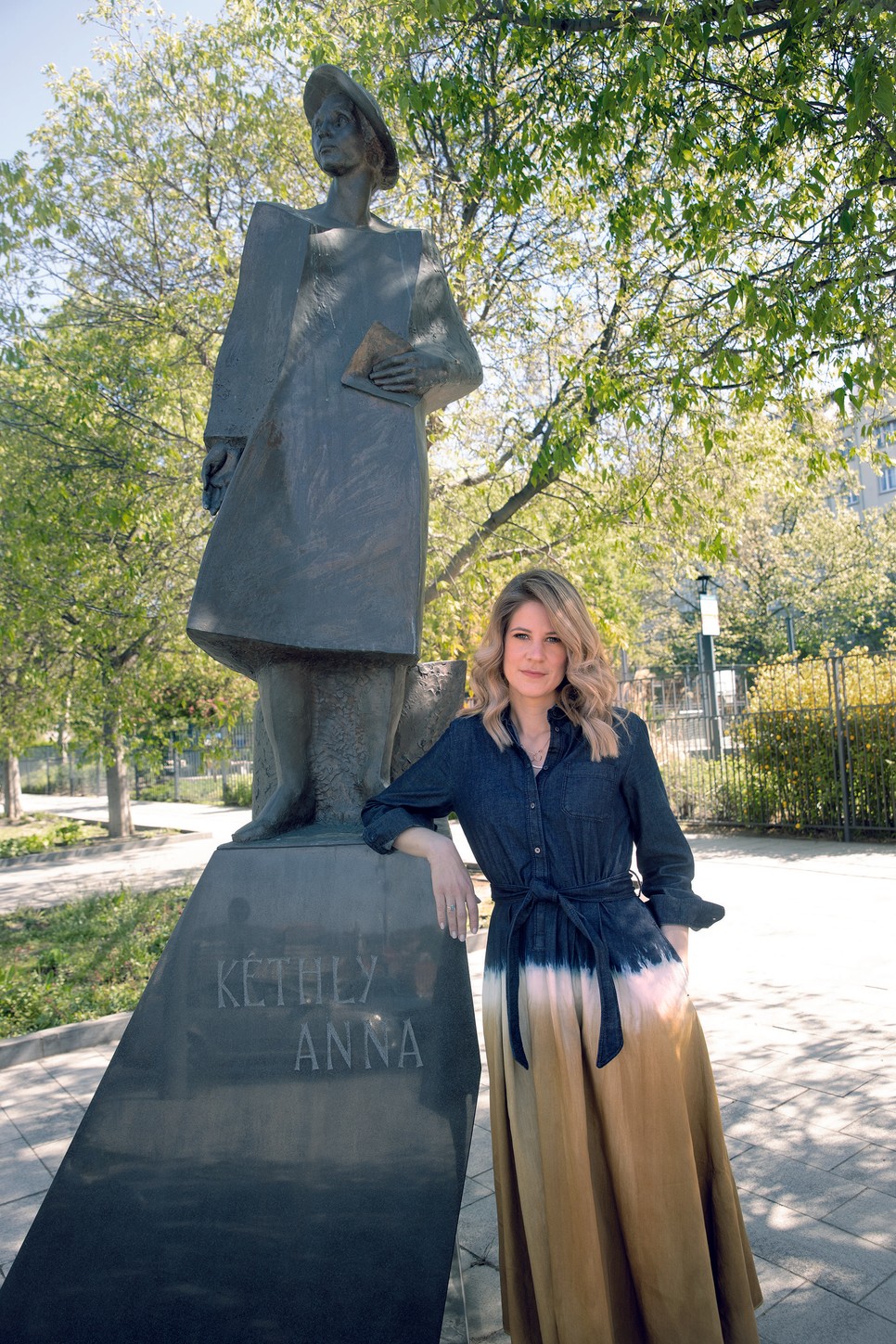 Koniorczyk Bori szerint Budapesten különösen fontos, hogy ne csak átpolitizált szobrok és zsánerszobrok kerüljenek ki az utcákra