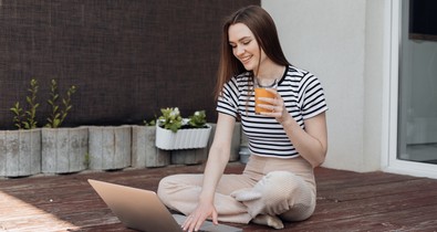 Így fejleszd a teraszod 2025-ben – kültéri és beltéri lakberendezési trendek, amiket látnod kell