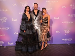 Sydney van den Bosch pucérruhájától Kulcsár Edina kerekedő pocakjáig - mutatjuk a 2024-es GLAMOUR Women of the Year gála legelképesztőbb megjelenéseit