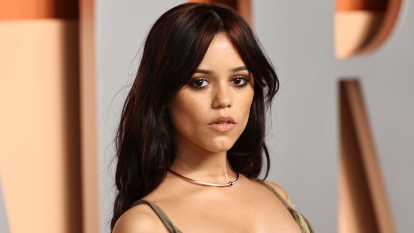 Jenna Ortega fotóiból csak úgy árad a felszabadultság