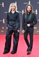 Tom és Bill kivételesen letisztult és elegáns szettekben jelentek meg a 2023-as German Television Awards vörös szőnyegén. 