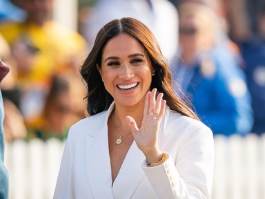 Így néz ki Meghan Markle drága ruhák, ékszerek és smink nélkül: te felismernéd átlagemberként?