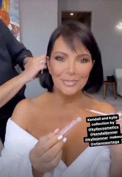 Viszlát, pixie: Kris Jenner évtizedek után frizurát váltott 