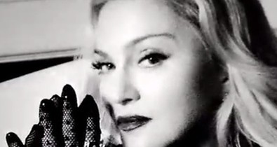 Érintsd meg Madonna bőrét!
