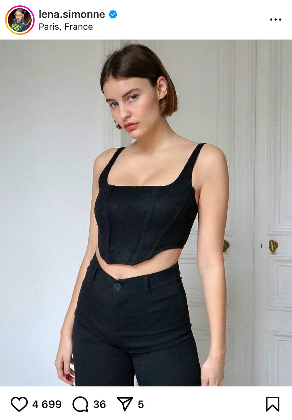 Jó példa a hagyományos bob fazonra Lena Simonne francia influencer frizurája