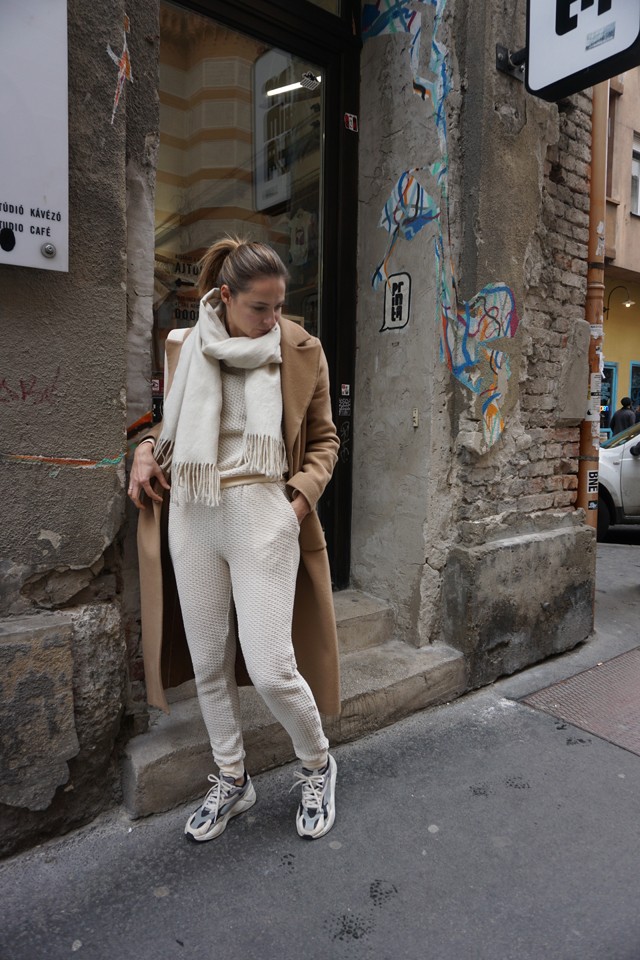 Ez a szett szuperkényelmes, és újrahasznosított pamutból készült