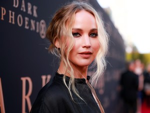 Jennifer Lawrence babát vár!