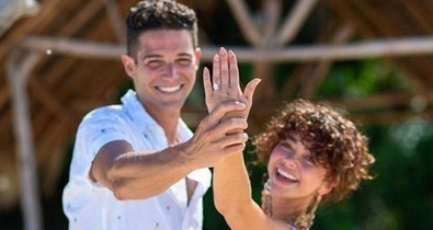 Kapaszkodj meg: a sorozatsztár eljegyzési gyűrűje oltári drága