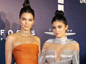Imádni fogod: A DEICHMANN piacra dobja második exkluzív táskakollekcióját Kendall és Kylie Jennerrel