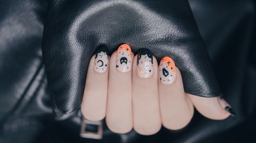 12 látványos köröm halloweenre, amit te is könnyedén elkészíthetsz otthon