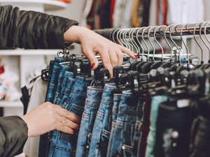 Túltermelés, túlfogyasztás és a divatipar válasza a problémára