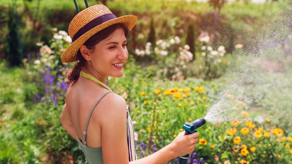 A papírguriga számtalan módon hasznosítható a kertben