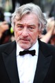 Annyira nem fair, hogy a nőknek fel kellett festeniük azt a bizonyos szépségpöttyöt évtizedekig a megfelelő helyre az arccsontra, miközben Robert De Niro minden reggel a tökéletesen elhelyezett pöttyel ébred.