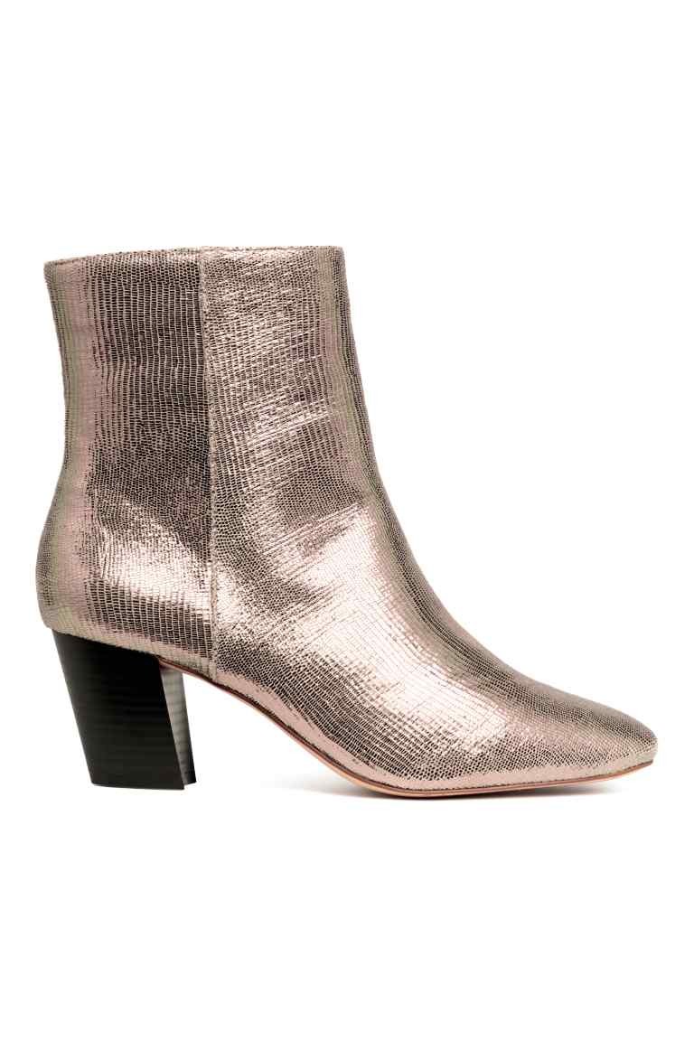 Csillámló bokacsizma H&M- 12,990 Ft- hm.com
