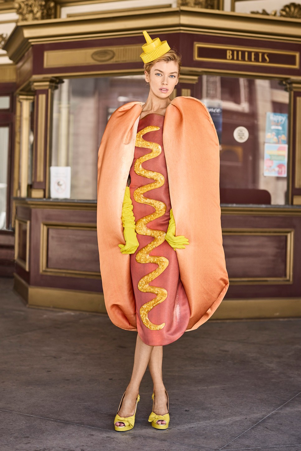 Moschino Resort 2022 tavasz-nyár