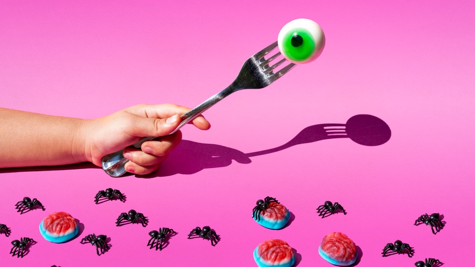 Így készíts Halloween tematikájú nasikat