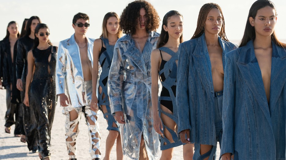 Kata Szegedi divatbemutató Tunéziában