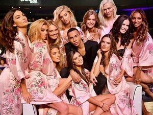 Utoljára lép a kifutóra a Victoria`s Secret legnépszerűbb angyala!