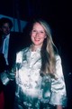 A várandós Meryl Streep ragyogó mosollyal, egy elegáns ezüstös brokátkabátban állt a kamerák elé, az 1970-es évek elején New York-ban.