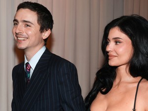 Timothée Chalamet és Kylie Jenner forró csókjától a Golden Globe-on még mi is zavarba jöttünk