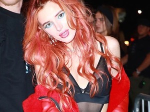 Bella Thorne annyira vagány akart lenni, hogy pornósztárnak öltözött!