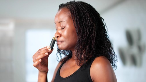 10 illóolaj, ami azonnal enyhíti a szorongást és a stresszt