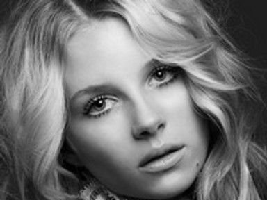 Topmodell lesz Kate Moss húga?