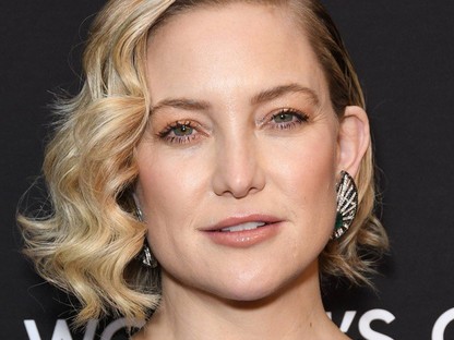 Kate Hudson 5 hónapja szült, és már testre simuló ruhában a vörös szőnyegen