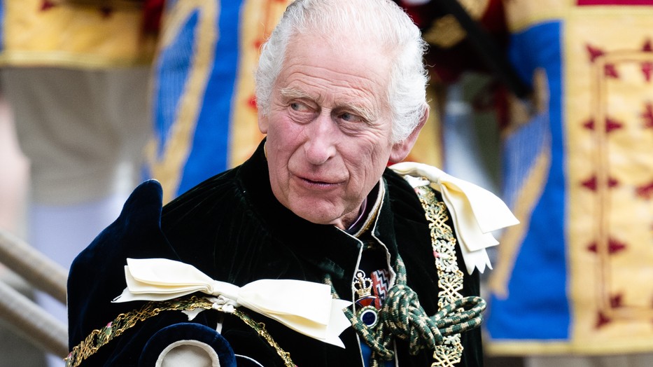 Mutatjuk, hogy nézett ki Károly király skót koronázási ünnepsége