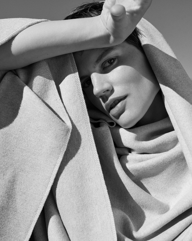 Modern, letisztult és tudatos: a fenntarthatóság jegyében készült a MANGO új kollekciója