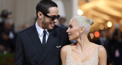 Pete Davidson lúzernek érezte magát híres barátnői miatt