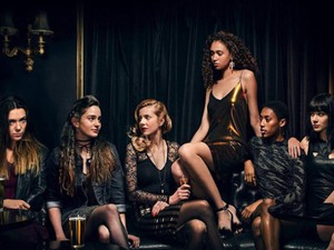 Sorozatajánló: A klikk