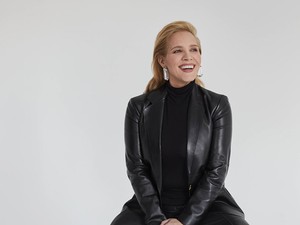 Tóth Vera külseje teljesen átalakult, a kommentelők szerint egyre jobban hasonlít Tóth Gabira