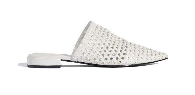 Ragyogó árnyalatok, lehelletkönnyű anyagok: az új tavaszi kollekció egyesíti a modern és klasszikus stílust!