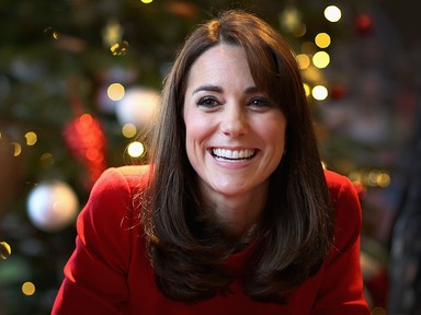 Felkészültél? Ezek Katalin hercegné legvarázslatosabb karácsonyi szettjei az elmúlt évekből