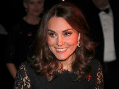 Bizony már látszik, hogy kerekedik Kate Middleton pocakja