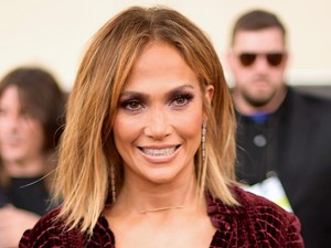Nem térünk magunkhoz Jennifer Lopez dollárruhájától