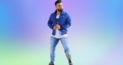 „Egy stílusos lábprotézis öltöztet, miért ne építhetné a divatot?” - Interjú Máté Rolanddal, aki amputáltként is büszkén vállalja önmagát