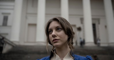 Mosolygó Sára: „Kihívás, hogy egy teljesen ismeretlen szituációban pár perc alatt megértsem és teljesítsem a rendezői szándékot”