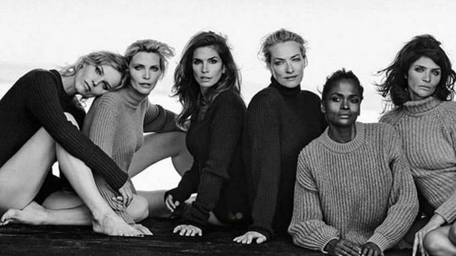 A nagy topmodell generáció tagjai Peter Lindbergh fotóján. Balról jobbra: Eva Herzigova, Nadja Auermann, Cindy Crawford, Tatjana Patitz, Karen Alexander, Helena Christense
