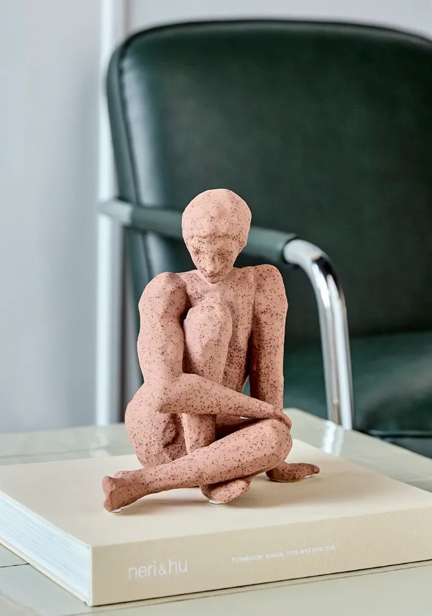 Dekoratív figura HOUSE DOCTOR - answear.hu 23 990 Ft 30 % kedvezmény a GLAMOUR-napokon a promócióban részt vevő termékekre, minimum 2 termék együttes vásárlása esetén.