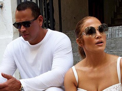 Jennifer Lopezt megharapta a barátja! Szerelmes fotók Olaszországból