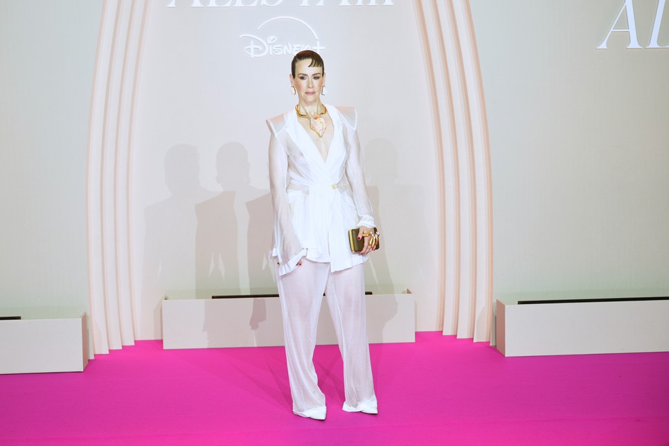 Sarah Paulson ruhája szinte teljesen áttetsző volt