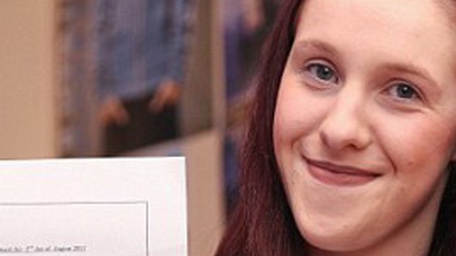 Ez már tényleg sok! Felvette az énekes nevét, hogy azt higgyék házasok!